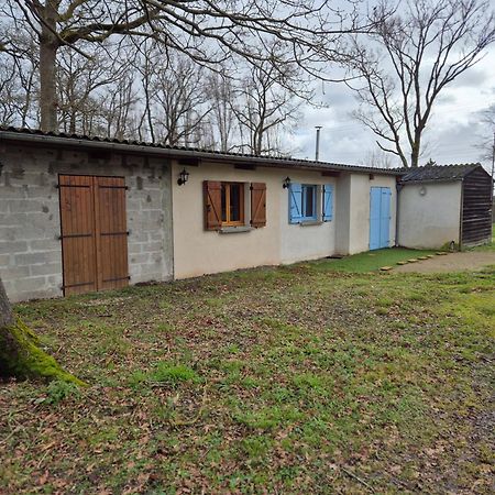 La Maison Dans Les Bois Soucelles エクステリア 写真