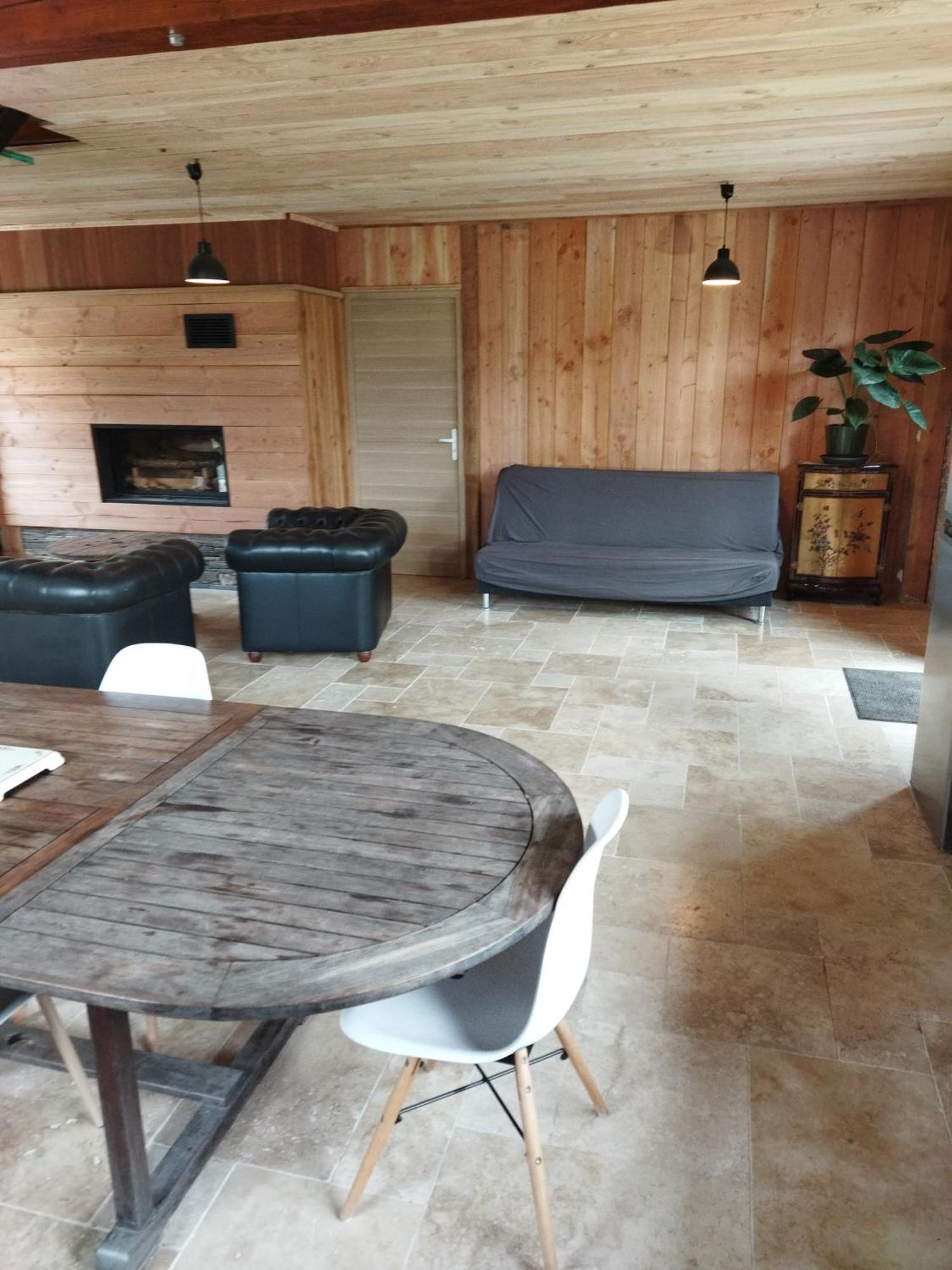 La Maison Dans Les Bois Soucelles エクステリア 写真