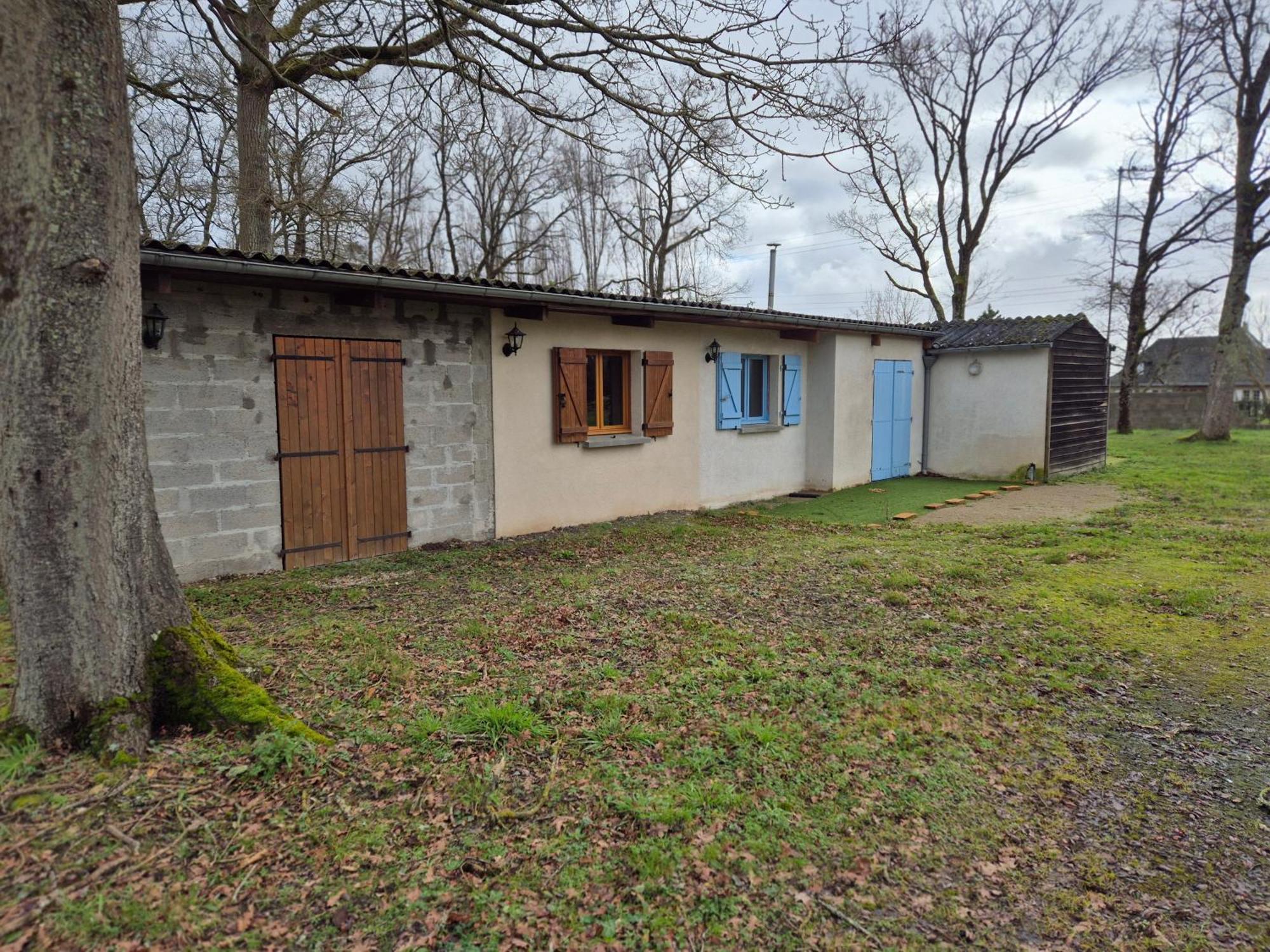 La Maison Dans Les Bois Soucelles エクステリア 写真