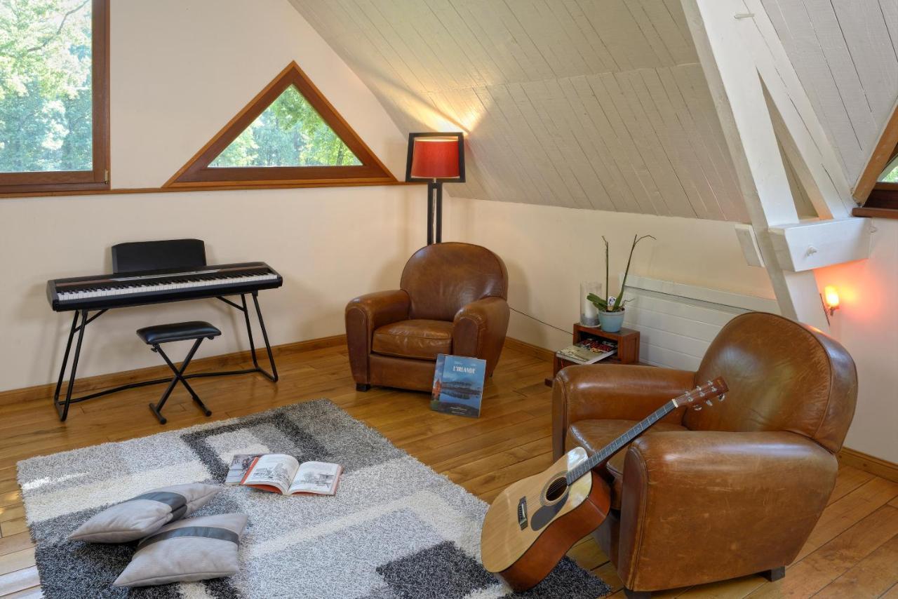 La Maison Dans Les Bois Soucelles エクステリア 写真