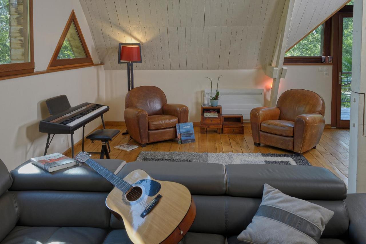 La Maison Dans Les Bois Soucelles エクステリア 写真