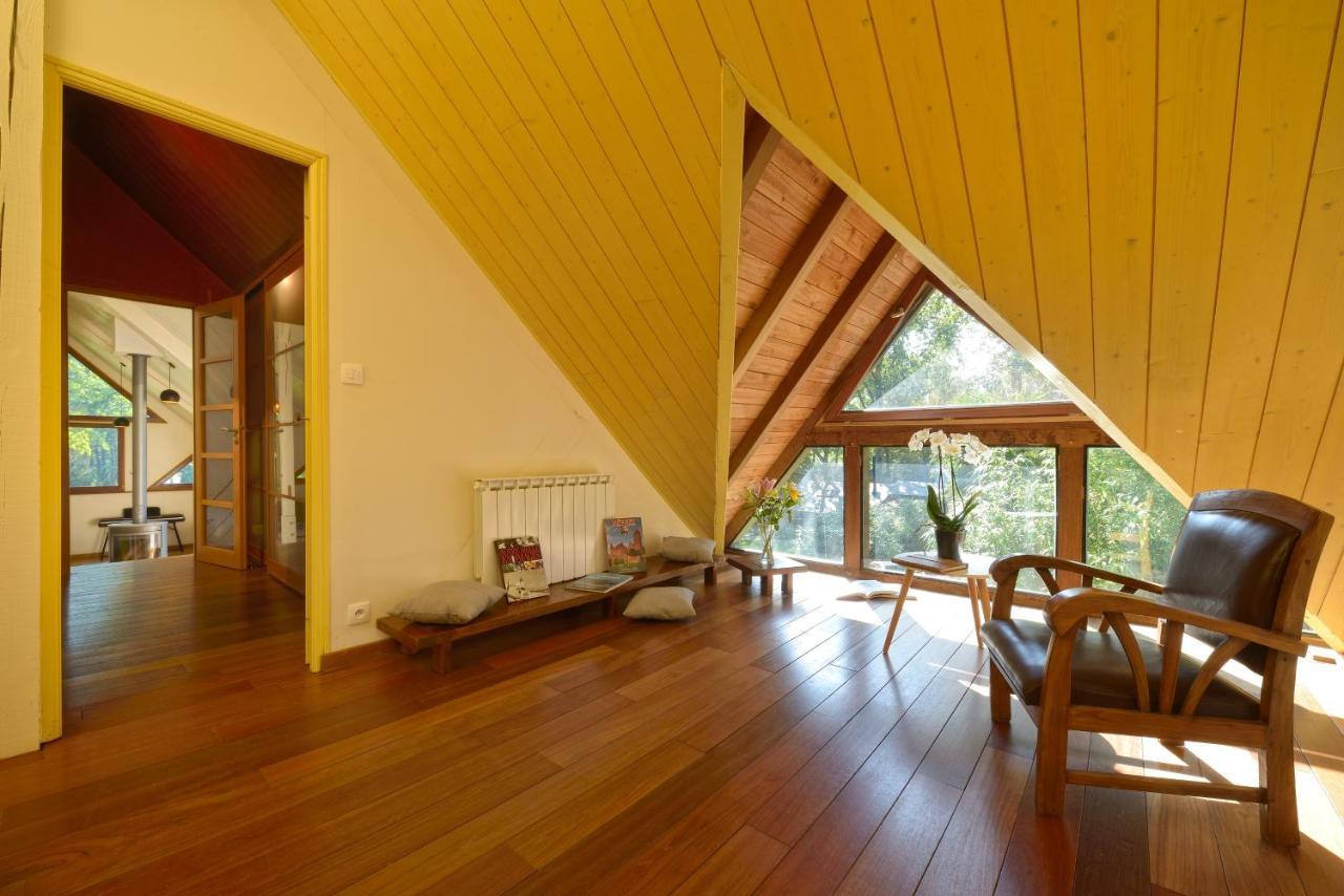 La Maison Dans Les Bois Soucelles エクステリア 写真